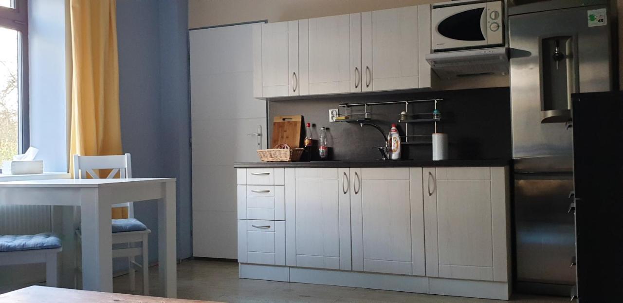 2 Bedrooms House With Enclosed Garden And Wifi At Slezska Ostrava Ngoại thất bức ảnh