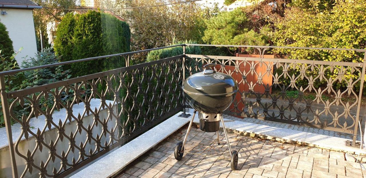 2 Bedrooms House With Enclosed Garden And Wifi At Slezska Ostrava Ngoại thất bức ảnh